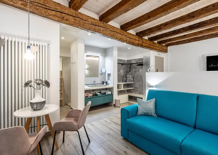 Maison Valentina